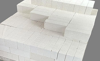Alumina nung chảy trắng dùng cho vật liệu chịu lửa
